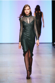 Yasya Minochkina Fall 2019 Ready-to-Wear / Yasya Minochkina осень-зима 2019 / Неделя моды: Москва